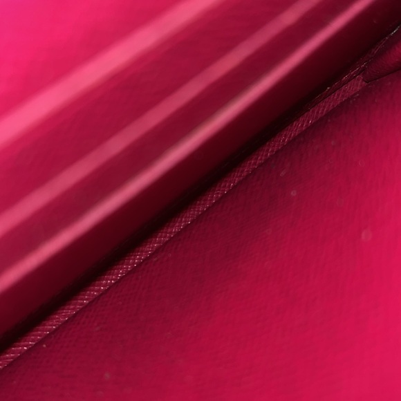 Authentic Louis Vuitton full-size Eppy red wallet - Picture 3 of 6